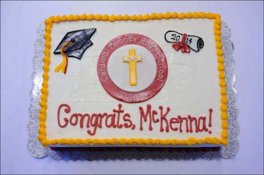 mooney-graduation-cake-1