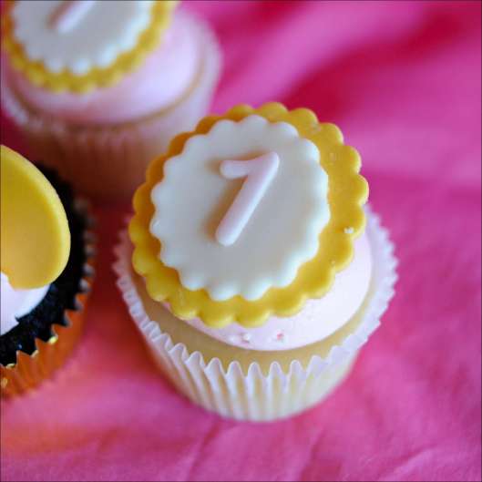 minnie-mouse-first-cupcakes-3